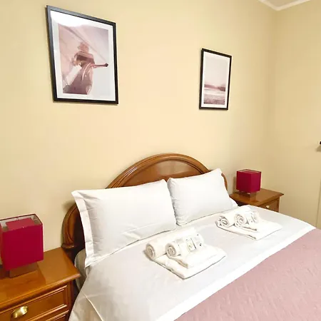 Apartment Sweet Riverside *